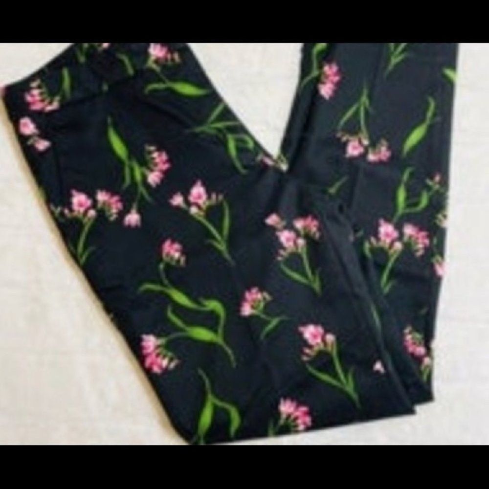 Floral pants - Picture 2 of 3
